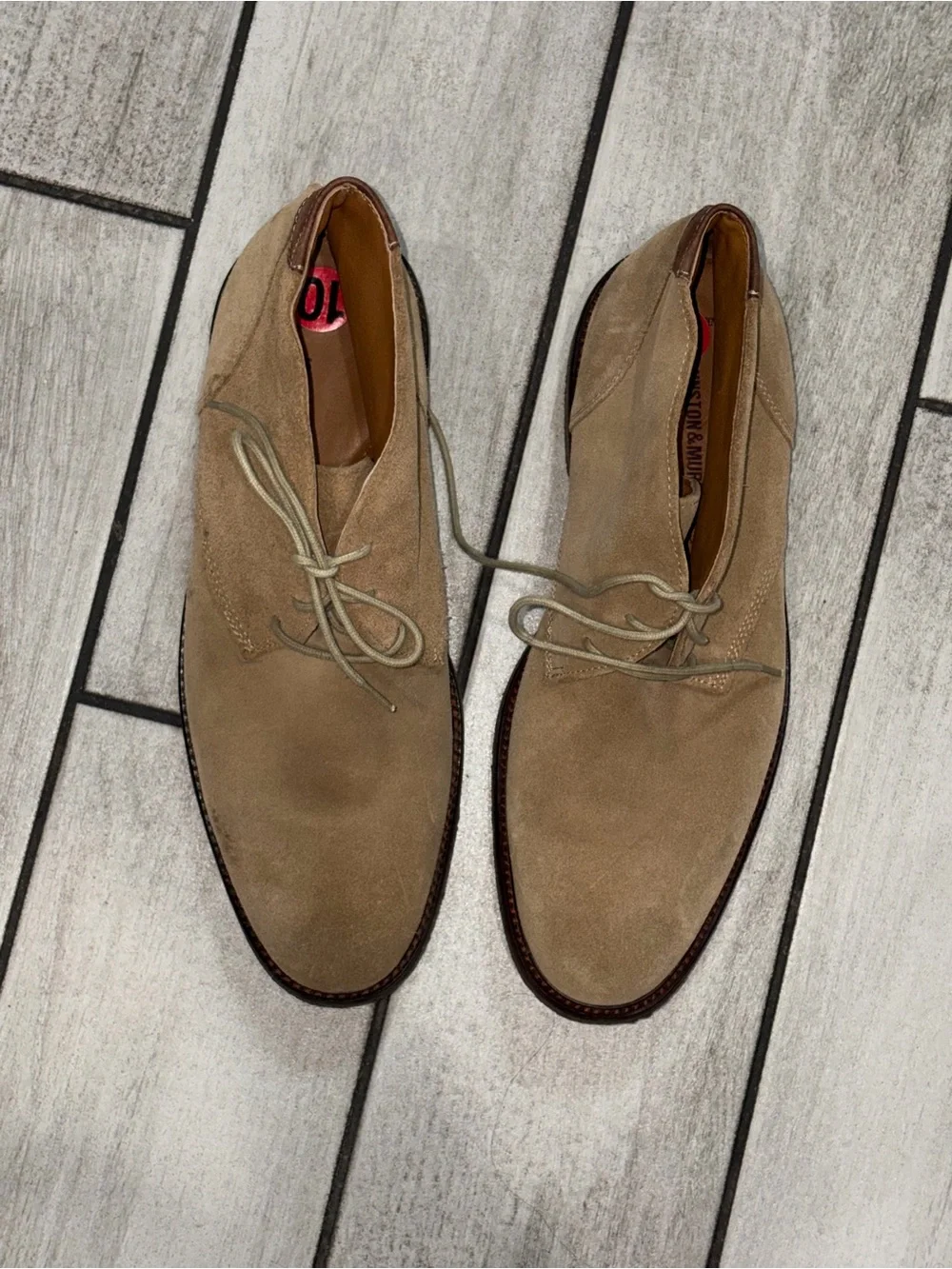 Johnston & Murphy Men's Suede Chukka Boots in Tan/Brown